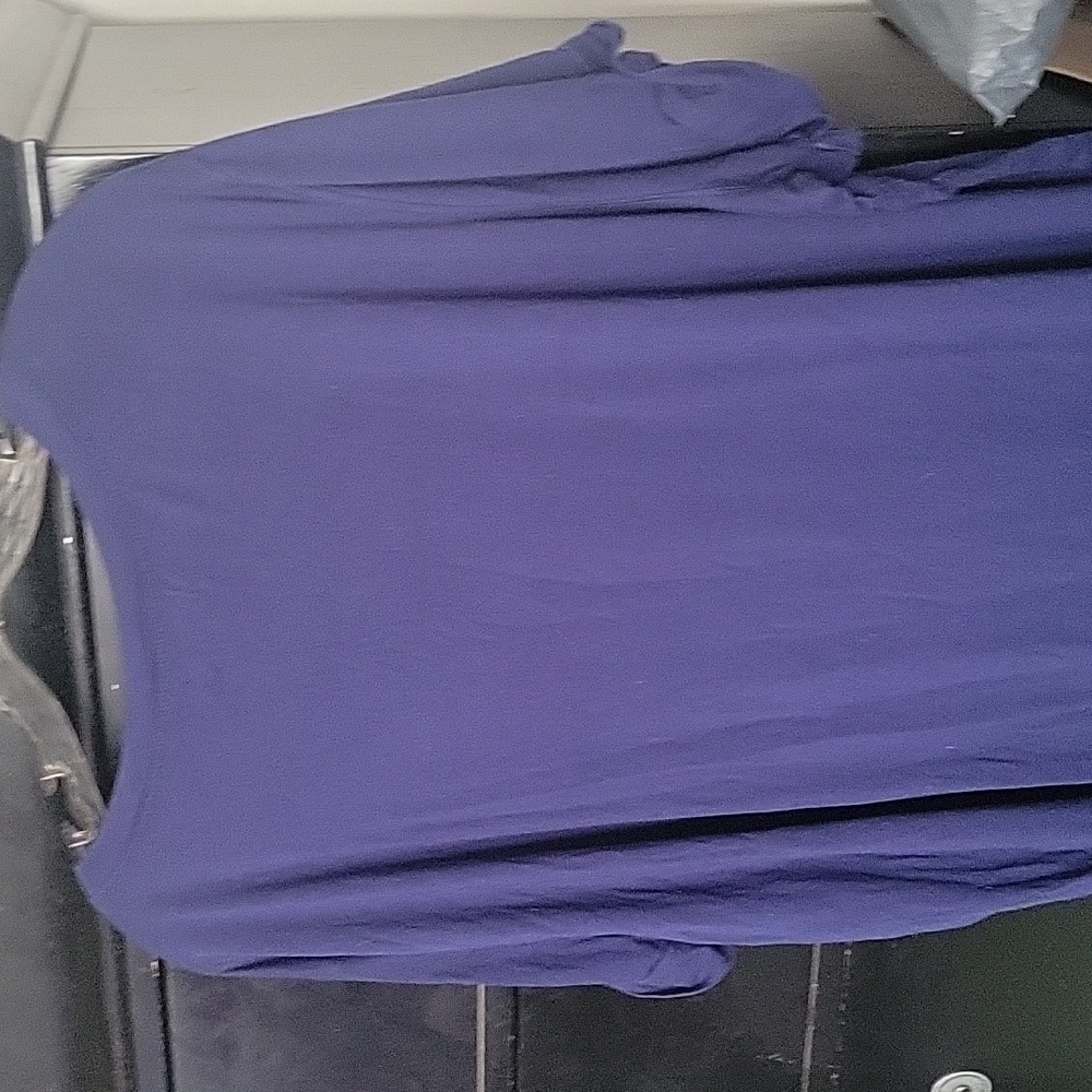 Blue Top - Picture 4 of 10